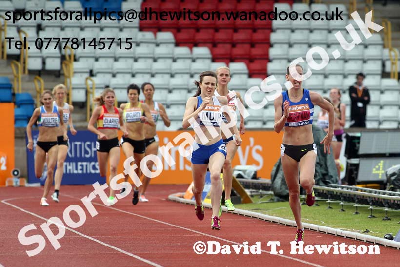 Laura Weightman (Morpeth) leads Laura Muir ((Dundee Hawkhill) 1500 metres, 2014 Sainsbury's British Championships. Photo: David T. Hewitson/Sports for All Pics